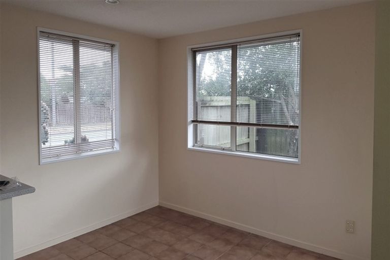 Photo of property in 53a Inwoods Road, Parklands, Christchurch, 8083