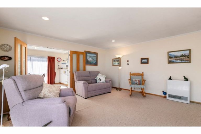Photo of property in 24a Trafalgar Street, Waiwhetu, Lower Hutt, 5010