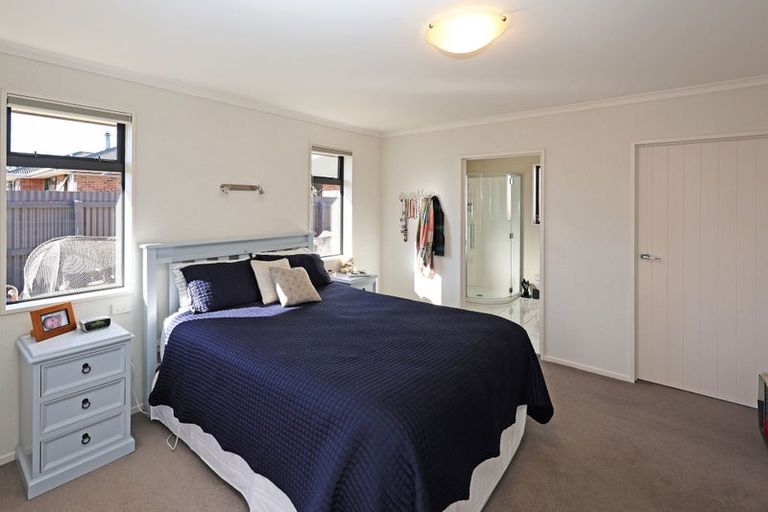 Photo of property in 14 Mcmullan Place, Oamaru North, Oamaru, 9400