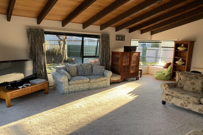 Photo of property in 212 Grahams Road, Burnside, Christchurch, 8053