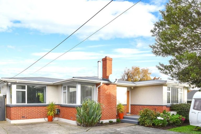 Photo of property in 71 Macandrew Road, South Dunedin, Dunedin, 9012