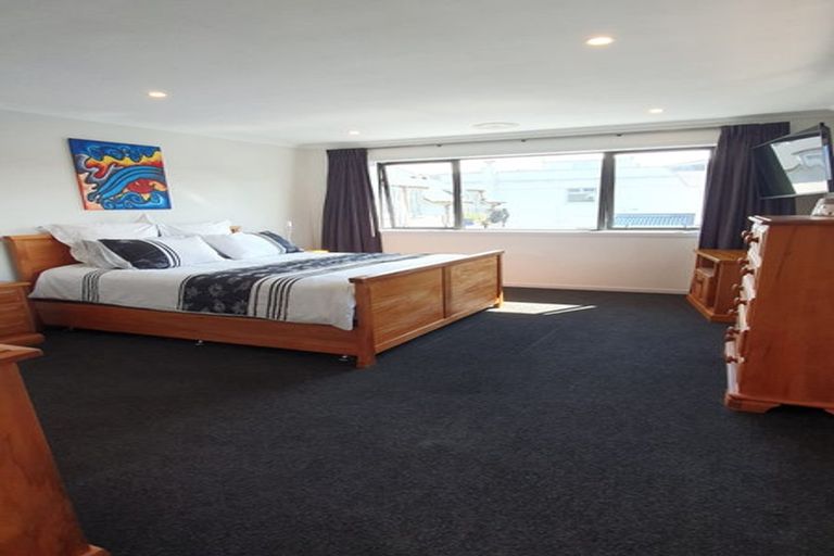 Photo of property in 87 Woburn Road, Woburn, Lower Hutt, 5010