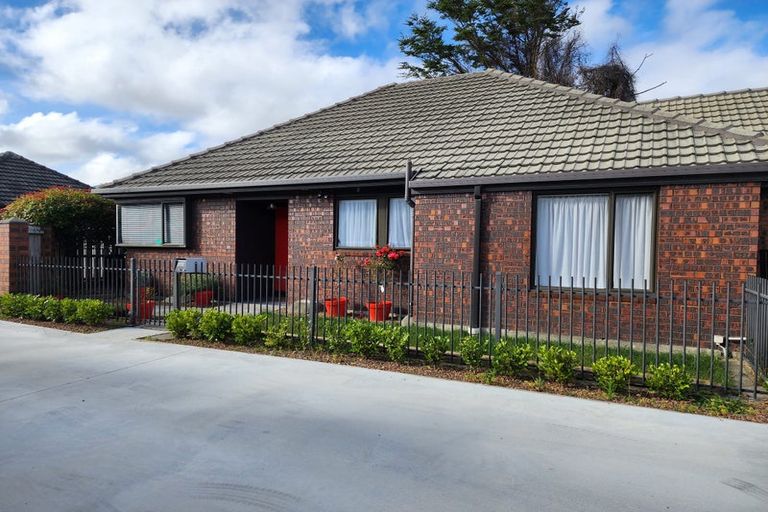 Photo of property in 77 Mackworth Street, Woolston, Christchurch, 8062