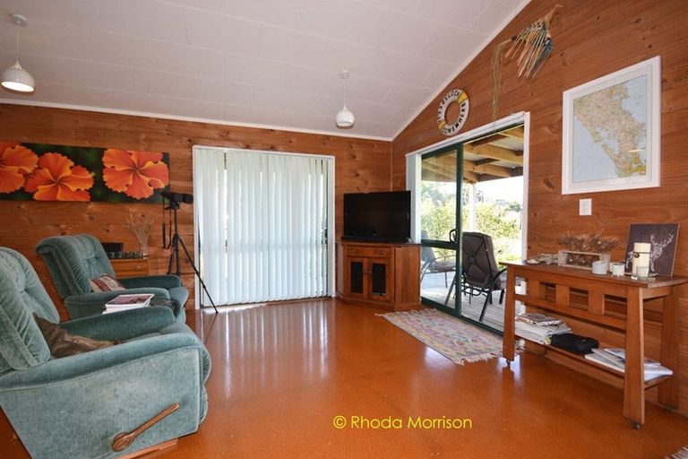 Photo of property in 19 Ngatoto Road, Tinopai, Matakohe, 0593