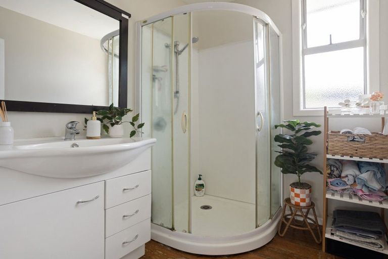 Photo of property in 22 Walsh Street, Forest Lake, Hamilton, 3200