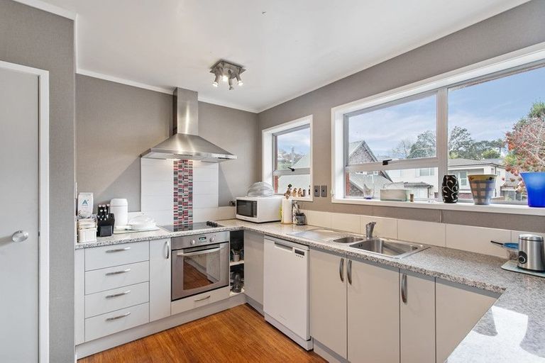 Photo of property in 2/10 Bay Road, Saint Heliers, Auckland, 1071