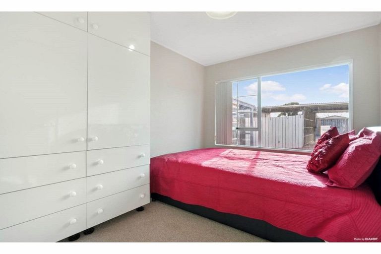 Photo of property in 3/63 Kenderdine Road, Papatoetoe, Auckland, 2025