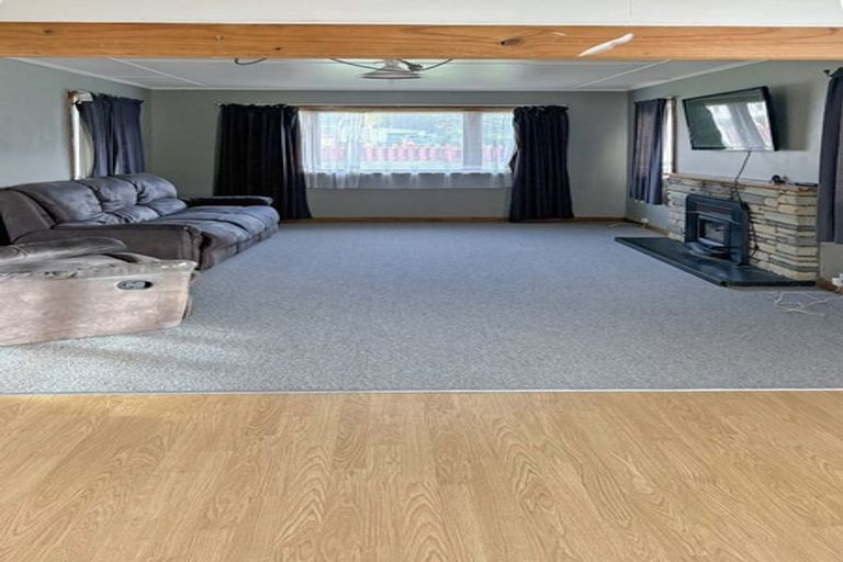 Photo of property in 25 Great North Road, Waipawa, 4210