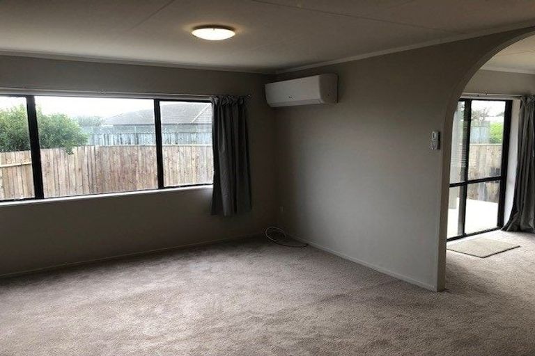 Photo of property in 28a Chelmarsh Place, Highbury, Palmerston North, 4412