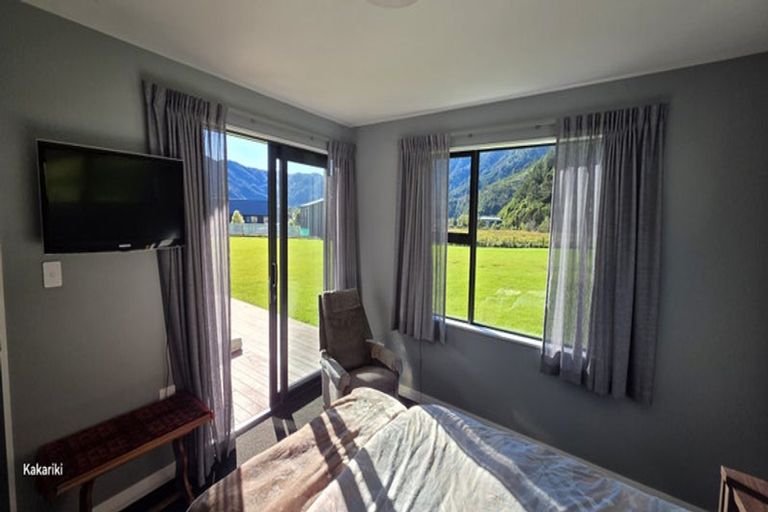 Photo of property in 118 Renata Road, Okiwi Bay, 7193