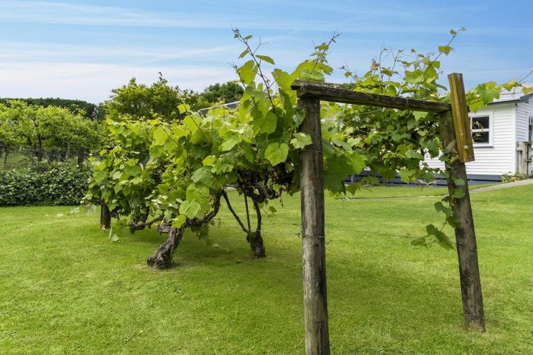 Photo of property in 348 Manoeka Road, Te Puke, 3183