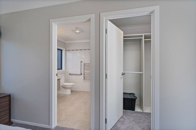 Photo of property in 29 Wells Place, Whitianga, 3510