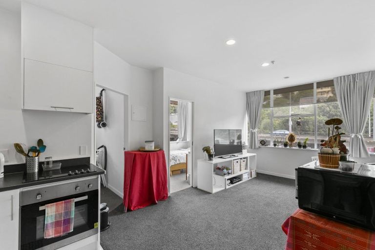 Photo of property in Terrace Tower Apartments, 3e/126 The Terrace, Wellington Central, Wellington, 6011