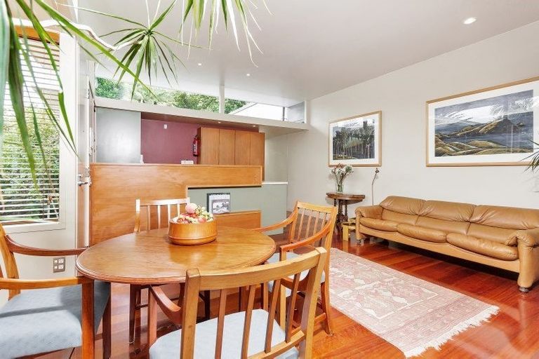 Photo of property in 35a Clifton Road, Hauraki, Auckland, 0622