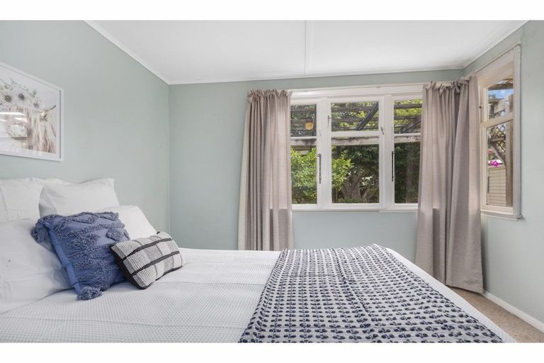 Photo of property in 1 Collins Street, Petone, Lower Hutt, 5012