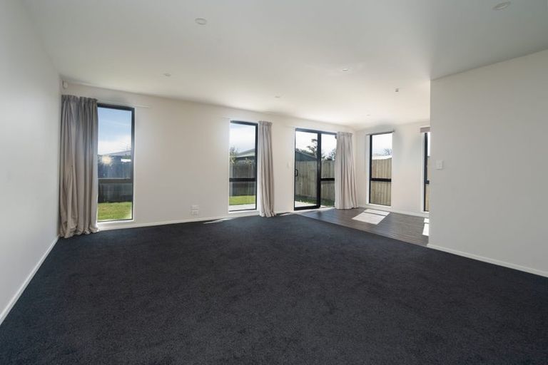 Photo of property in 2/6 Stacey Place, Woolston, Christchurch, 8062