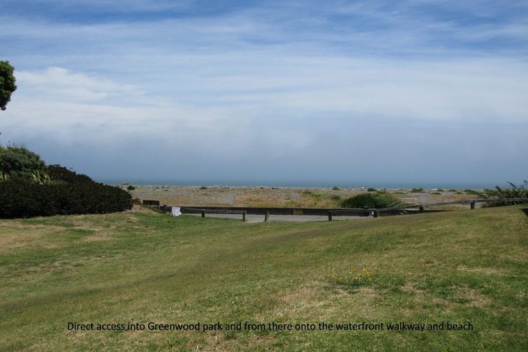 Photo of property in 404 Muritai Road, Eastbourne, Lower Hutt, 5013