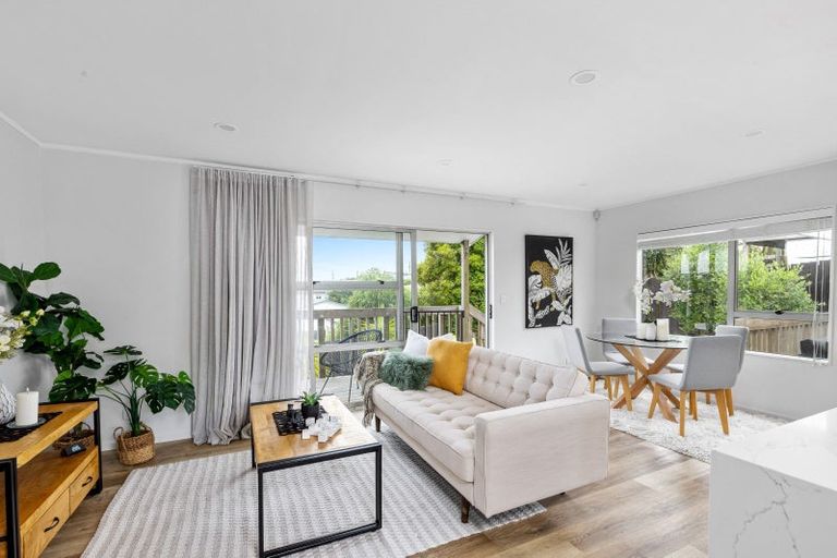 Photo of property in 20b Moffat Road, Red Beach, 0932