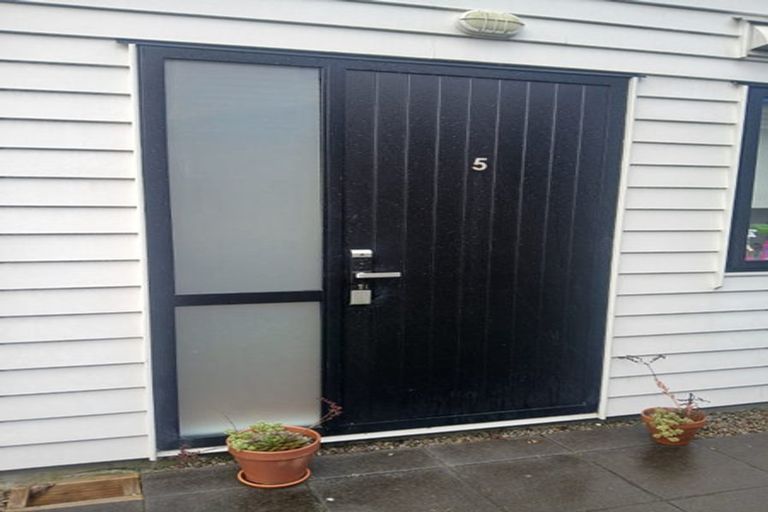 Photo of property in 5/17 Woodford Avenue, Henderson, Auckland, 0610