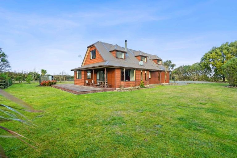 Photo of property in 703 Selwyn Lake Road, Leeston, 7683