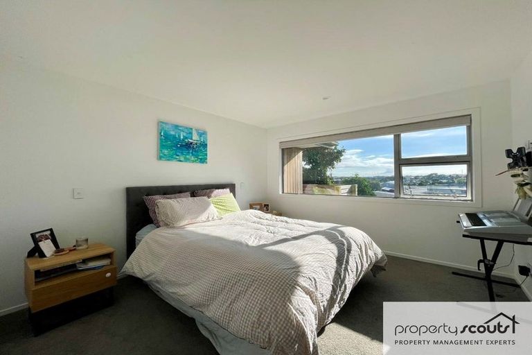 Photo of property in 55b Paynters Avenue, Strandon, New Plymouth, 4312