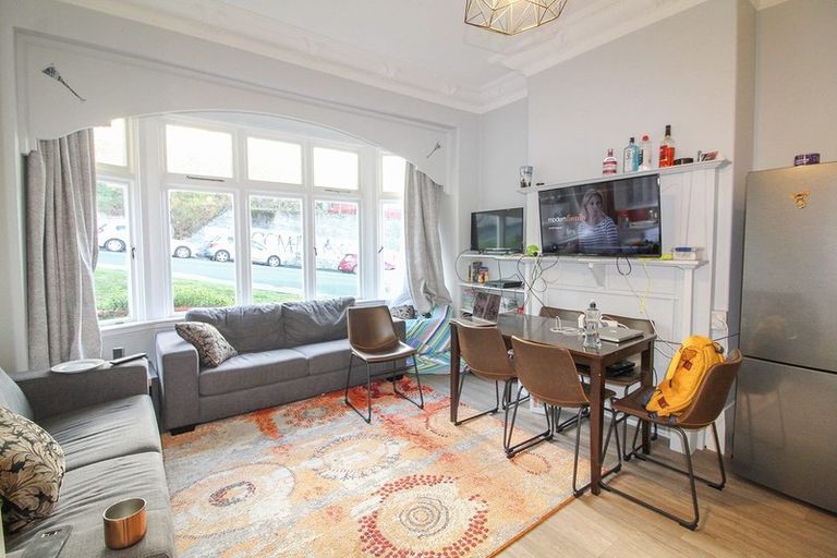 Photo of property in 28 Warrender Street, North Dunedin, Dunedin, 9016