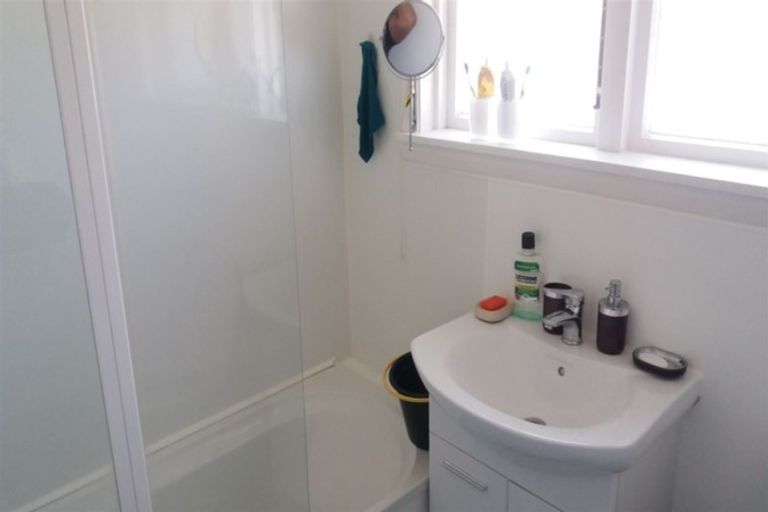 Photo of property in 2/45 Dickson Crescent, Hornby, Christchurch, 8042