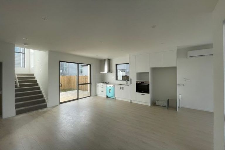 Photo of property in 72 Bellbird Street, Papakura, 2110