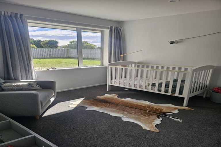 Photo of property in 15 Cressy Place, Darfield, 7510