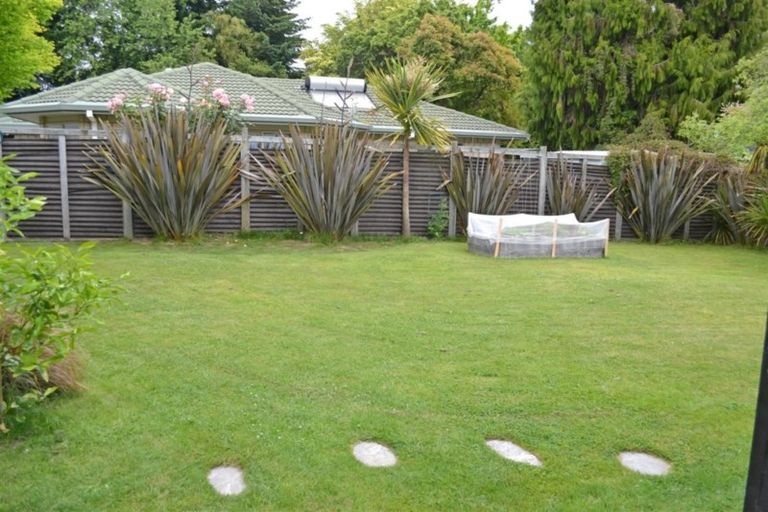 Photo of property in 2/57 Mere Road, Taupo, 3330