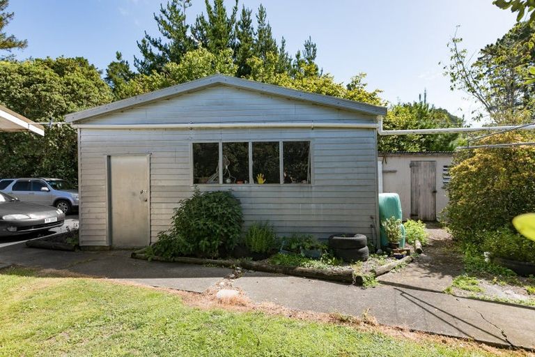 Photo of property in 1035 Kairakau Road, Kairakau, Havelock North, 4295