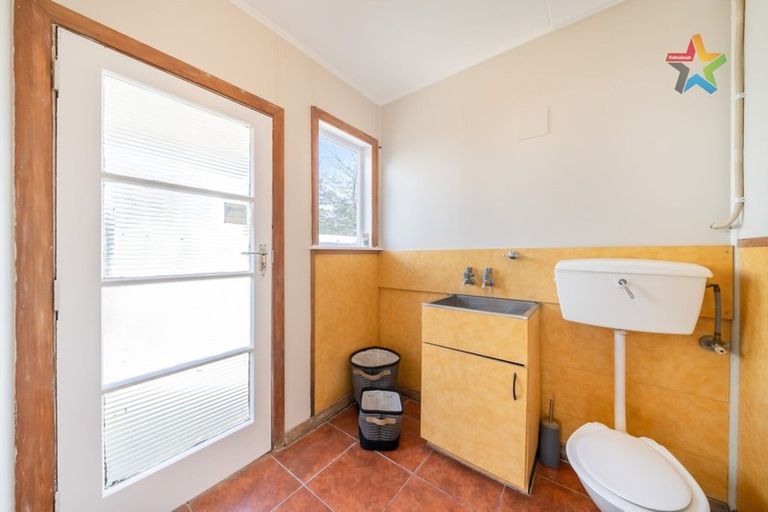 Photo of property in 1/14 Eldon Grove, Taita, Lower Hutt, 5019