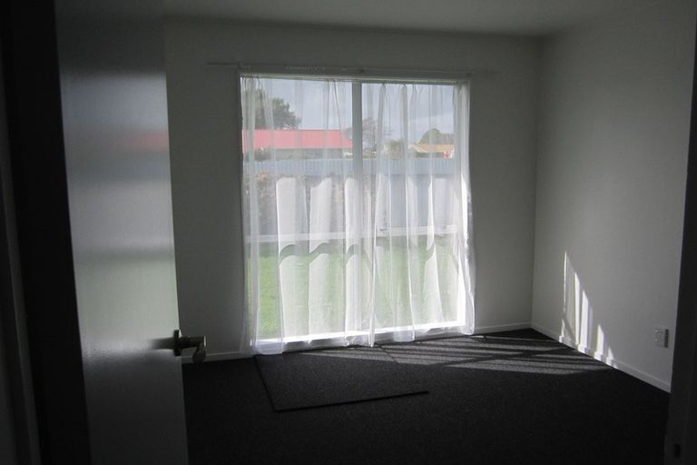 Photo of property in 108 Ryder Crescent, Levin, 5510