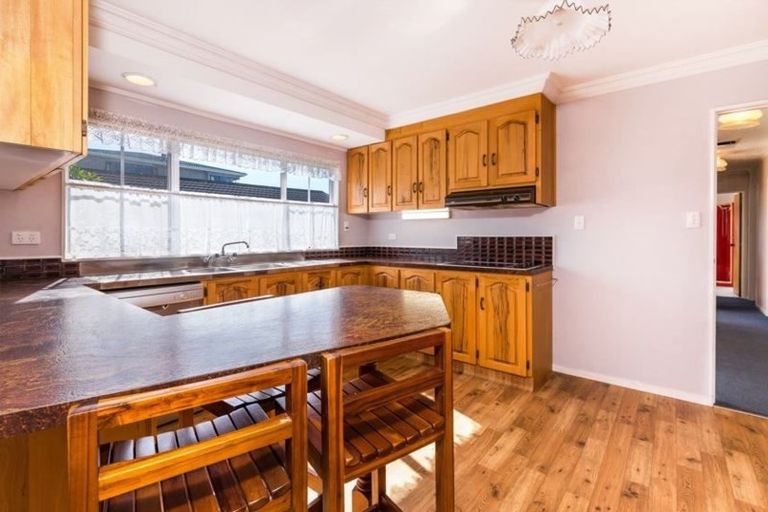 Photo of property in 6 Golders Place, Richmond Heights, Taupo, 3330