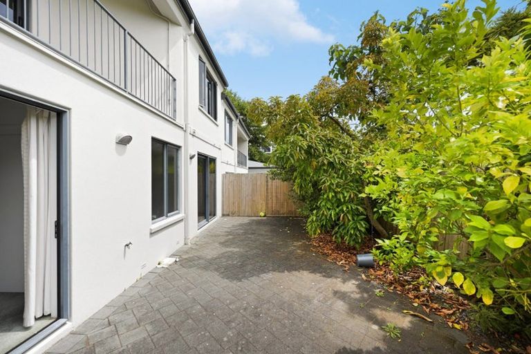 Photo of property in 2/5a Opoia Road, Hamilton East, Hamilton, 3216