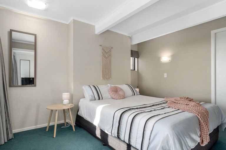 Photo of property in 77 Victory Street, Welcome Bay, Tauranga, 3112