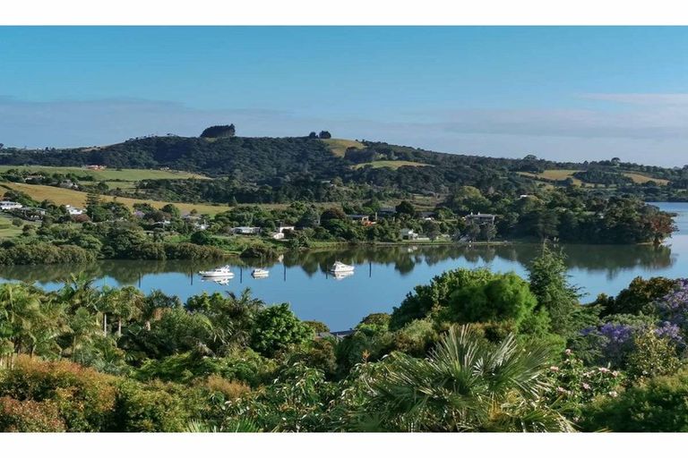 Photo of property in 1 Fuller Terrace, Kerikeri, 0230