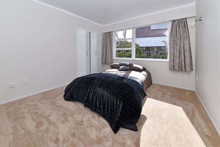 Photo of property in 1/46 Scenic Drive, Manurewa, Auckland, 2102