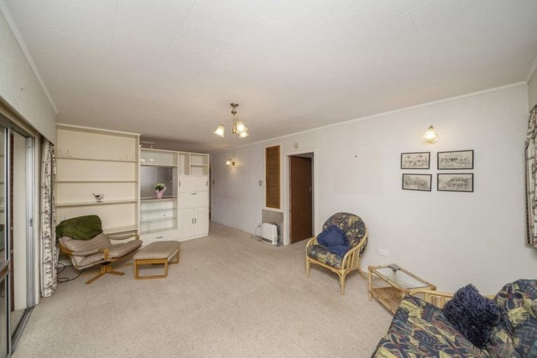 Photo of property in 4a Price Street, Westown, New Plymouth, 4310