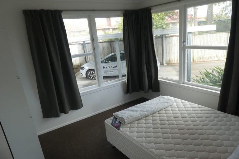 Photo of property in 8a Mount View Road, Melville, Hamilton, 3206