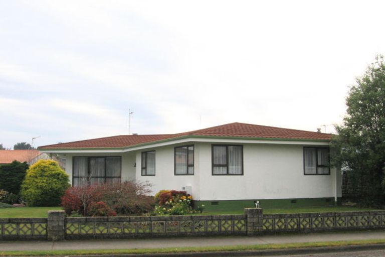 Photo of property in 9 Henderson Crescent, Onekawa, Napier, 4110