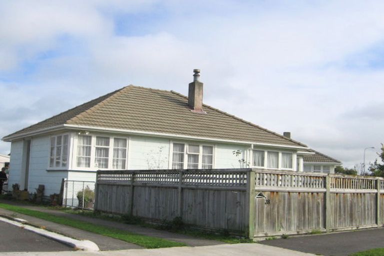 Photo of property in 28 Upham Terrace, Roslyn, Palmerston North, 4414