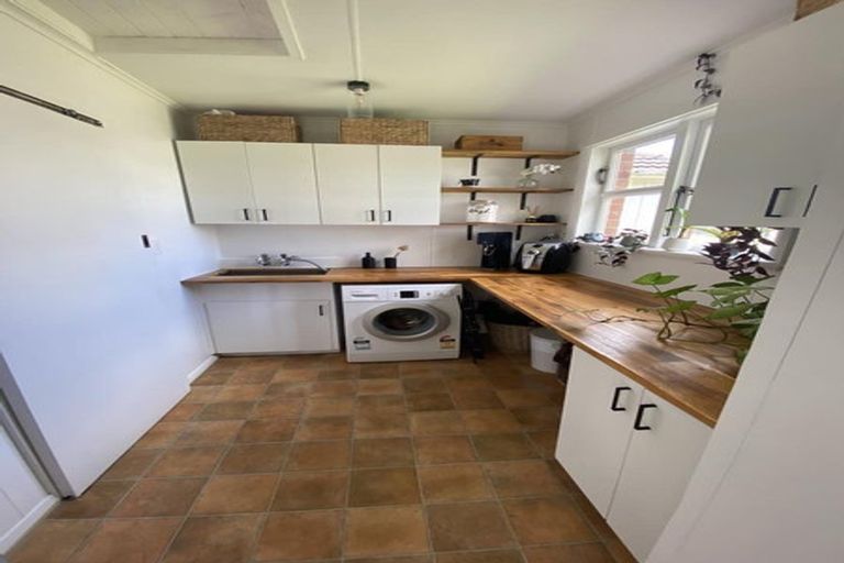 Photo of property in 45 Rangiora Avenue, Roslyn, Palmerston North, 4414