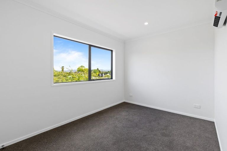 Photo of property in 500b Te Atatu Road, Te Atatu Peninsula, Auckland, 0610