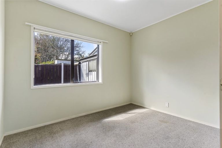 Photo of property in 2/162 Whitford Road, Somerville, Auckland, 2014