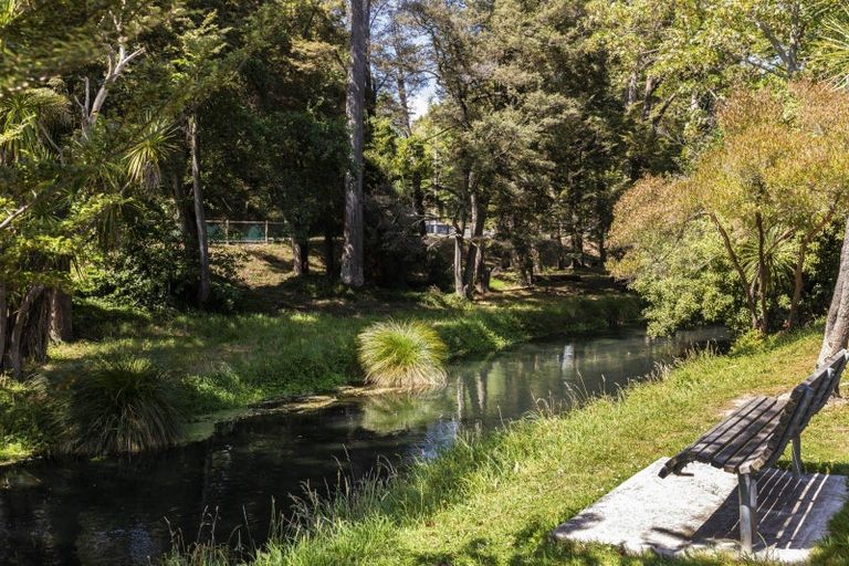 Photo of property in 13 Ashgrove Terrace, Somerfield, Christchurch, 8024