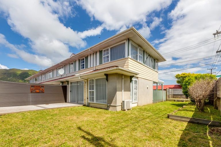 Photo of property in 4/1 Waikare Avenue, Waiwhetu, Lower Hutt, 5010