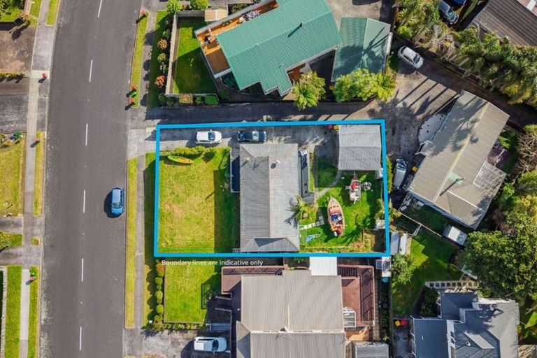 Photo of property in 185 Carnoustie Drive, Wattle Downs, Auckland, 2103