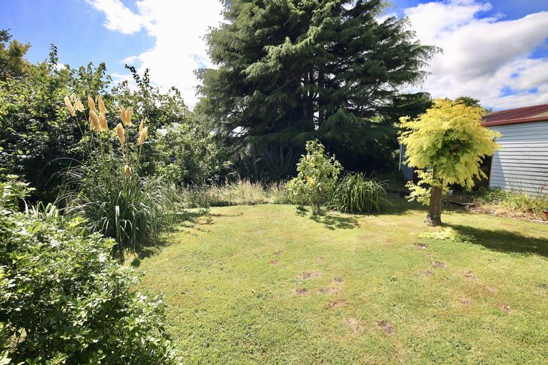 Photo of property in 61 Tuhikaramea Road, Dinsdale, Hamilton, 3204