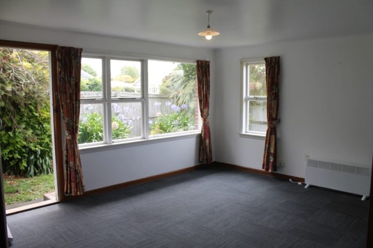 Photo of property in 1-2/53 Springfield Road, Morningside, Auckland, 1022